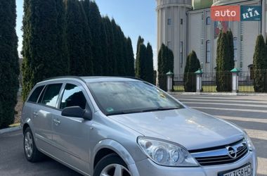 Универсал Opel Astra 2008 в Дубно