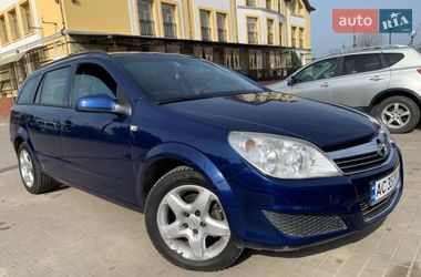 Универсал Opel Astra 2008 в Нововолынске