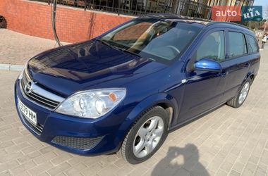 Универсал Opel Astra 2008 в Нововолынске