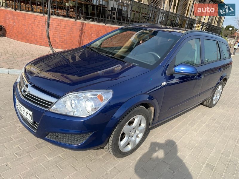 Універсал Opel Astra 2008 в Нововолинську
