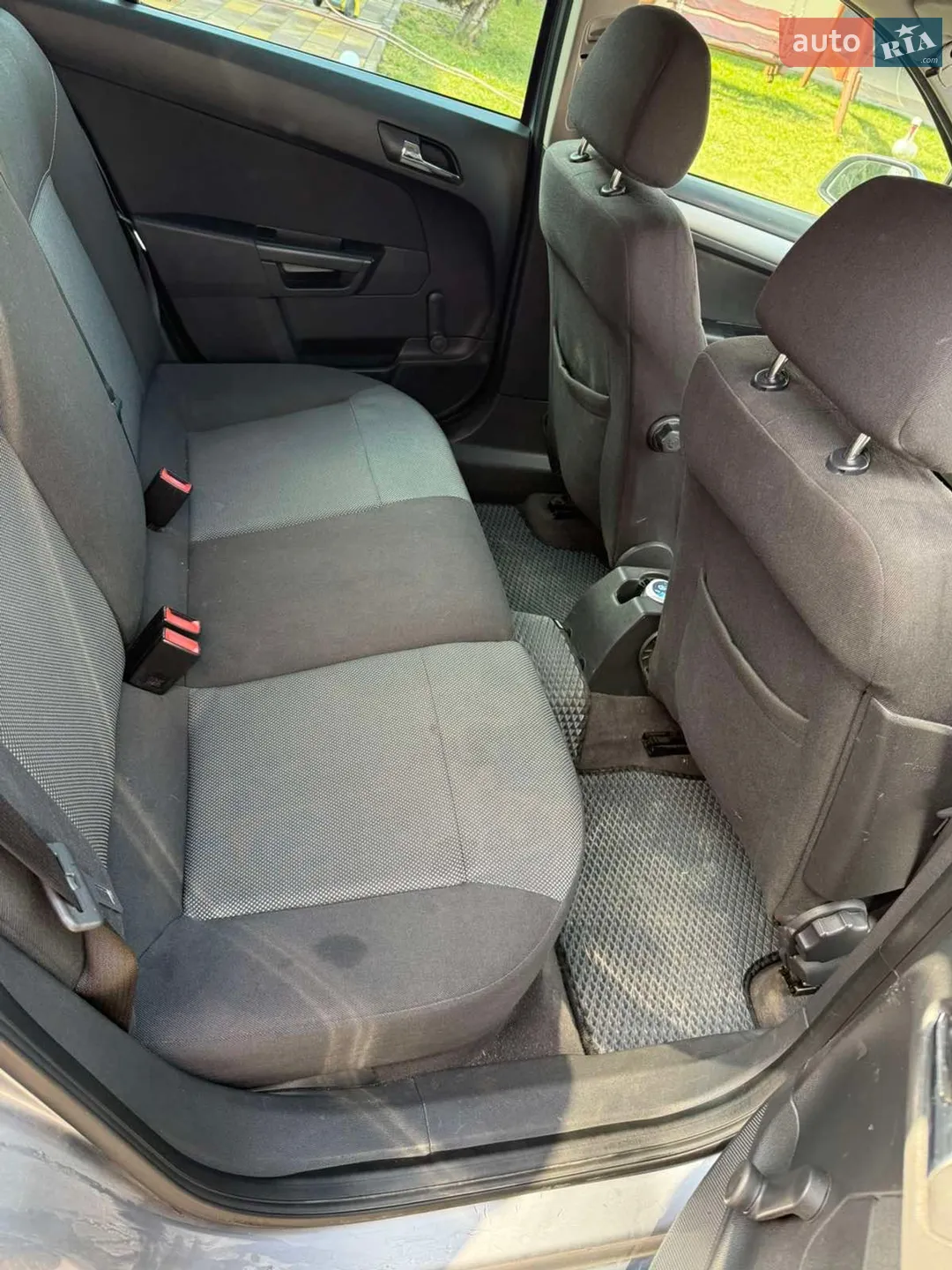 2010 Opel Astra - мініатюра 18