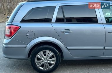 Универсал Opel Astra 2005 в Луцке