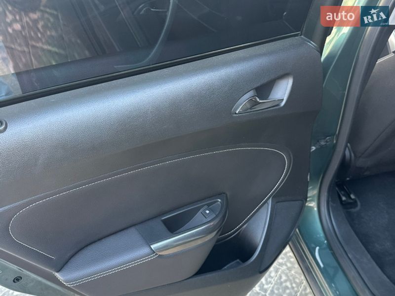 Хэтчбек Opel Astra 2009 в Ровно фото 13 Хэтчбек Opel Astra 2009 в Ровно