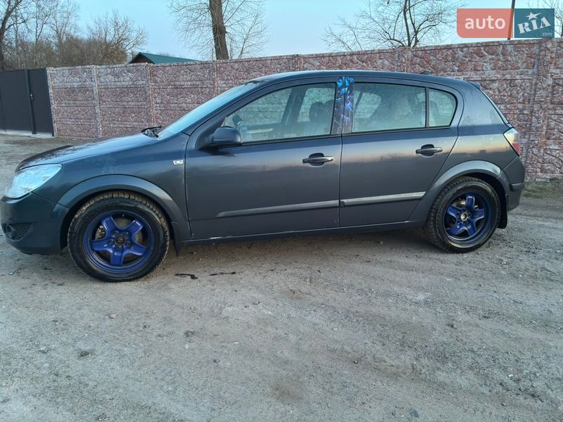 Хетчбек Opel Astra 2007 в Києві фото 2 Хетчбек Opel Astra 2007 в Києві