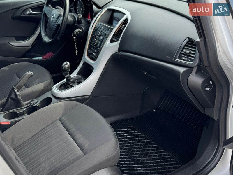 Универсал Opel Astra 2011 в Запорожье фото 15 Универсал Opel Astra 2011 в Запорожье