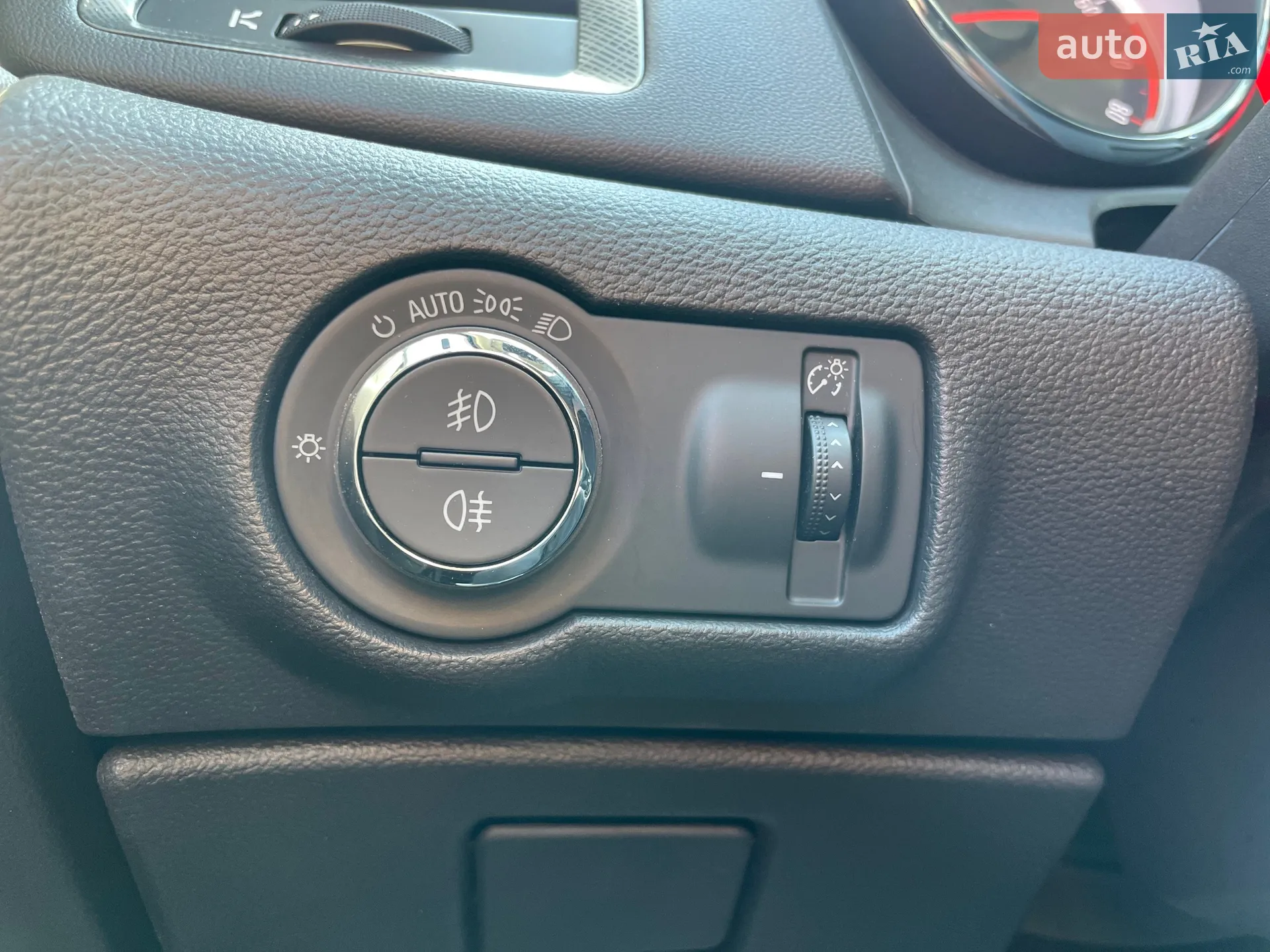 2011 Opel Astra - мініатюра 13