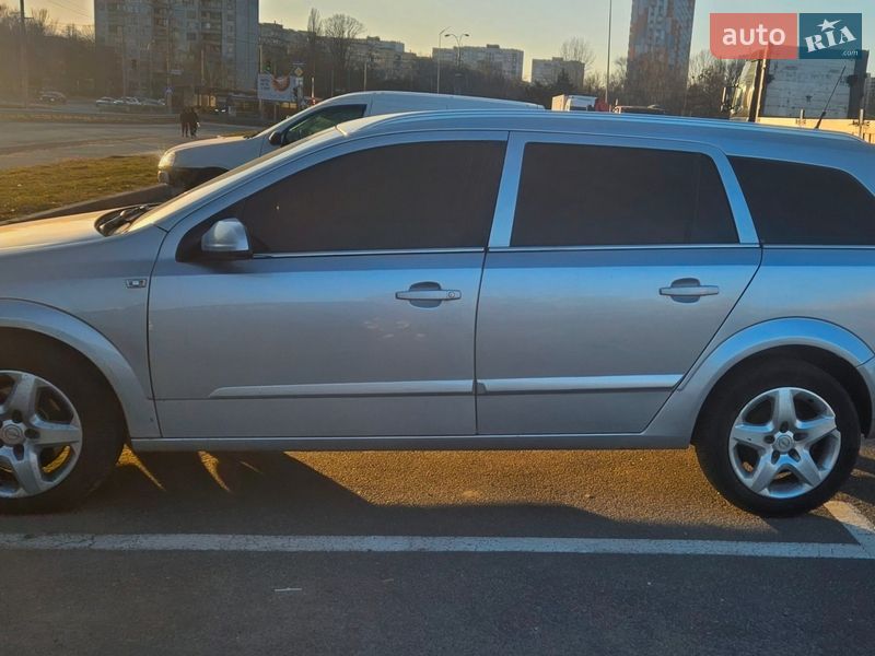 Универсал Opel Astra 2008 в Киеве фото Универсал Opel Astra 2008 в Киеве