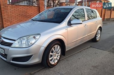Купе Opel Astra 2007 в Миколаєві