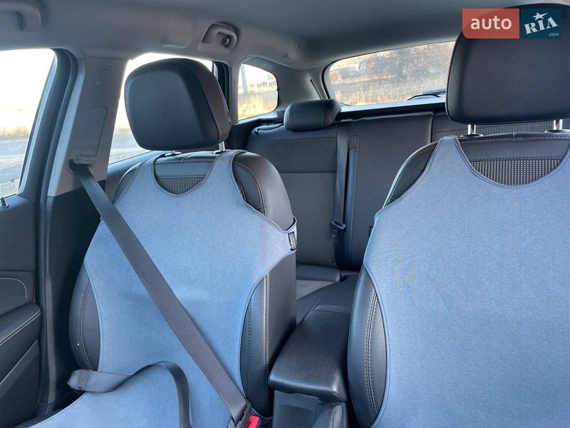 Універсал Opel Astra 2011 в Чернігові