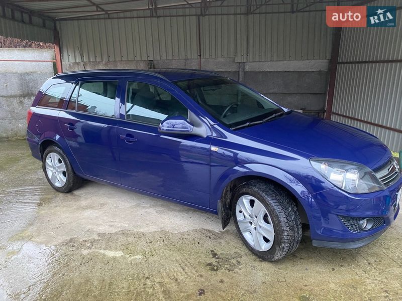 Универсал Opel Astra 2013 в Киеве фото 38 Универсал Opel Astra 2013 в Киеве