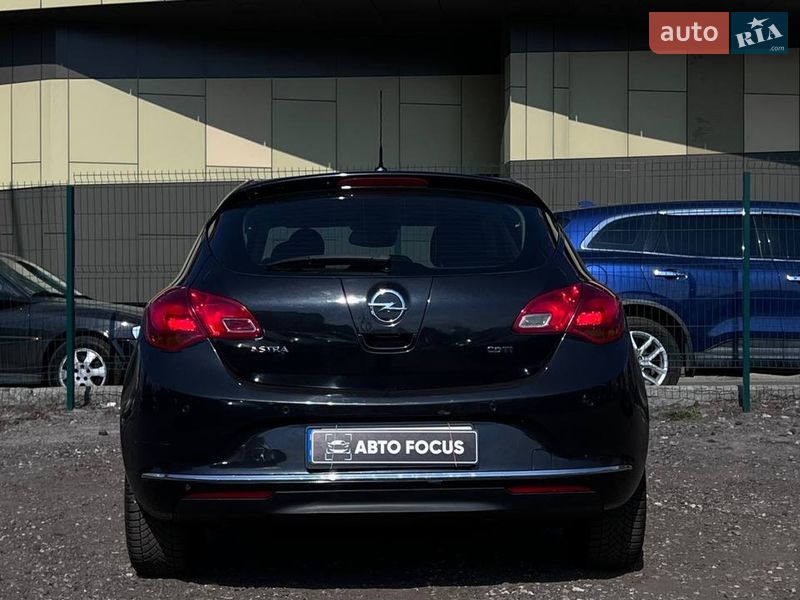 Хетчбек Opel Astra 2012 в Києві