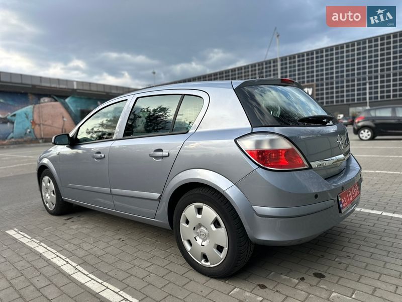 Хэтчбек Opel Astra 2006 в Луцке фото 6 Хэтчбек Opel Astra 2006 в Луцке