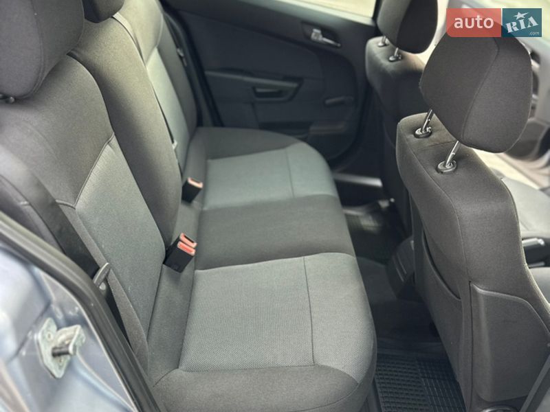 Хэтчбек Opel Astra 2006 в Луцке фото 26 Хэтчбек Opel Astra 2006 в Луцке