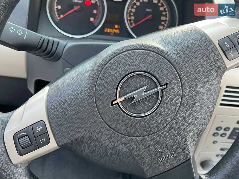 Хэтчбек Opel Astra 2008 в Костополе фото 22 Хэтчбек Opel Astra 2008 в Костополе