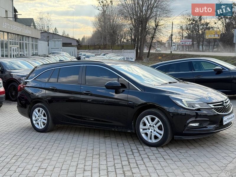 Універсал Opel Astra 2016 в Житомирі