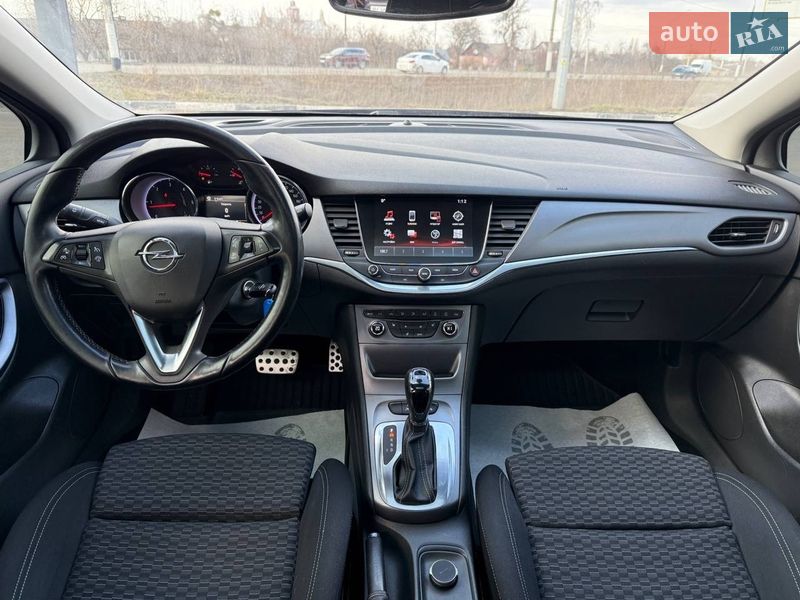 Універсал Opel Astra 2016 в Житомирі