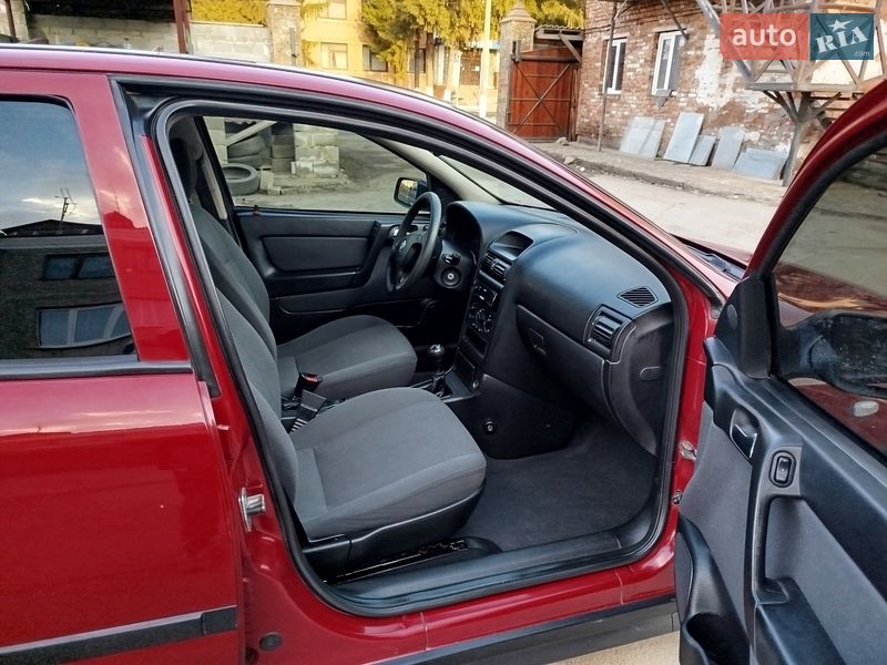 Седан Opel Astra 2007 в Лисянці