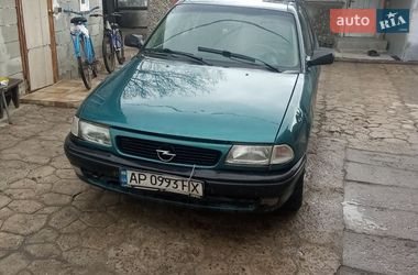 Універсал Opel Astra 1994 в Золочеві