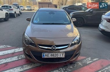 Седан Opel Astra 2016 в Києві