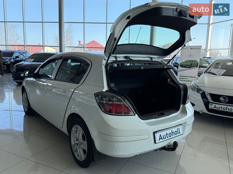 Хэтчбек Opel Astra 2012 в Одессе