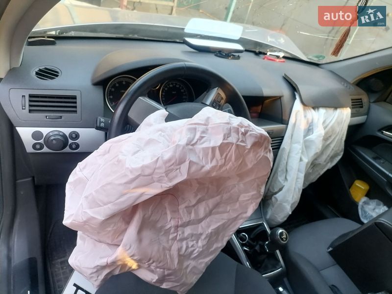 Универсал Opel Astra 2005 в Кривом Роге фото 10 Универсал Opel Astra 2005 в Кривом Роге