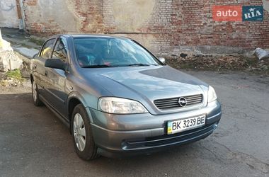 Седан Opel Astra 2007 в Рівному