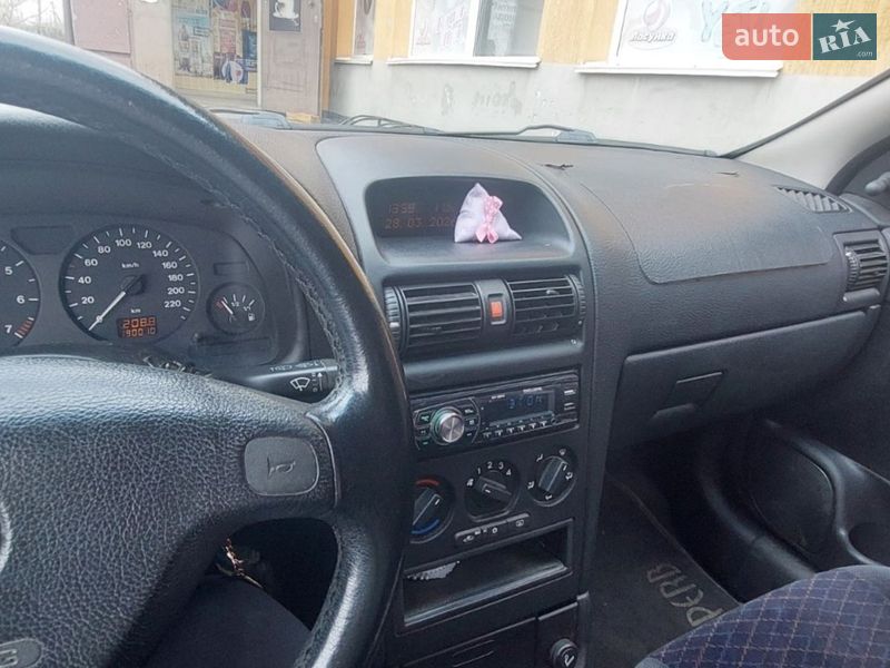 Хэтчбек Opel Astra 2001 в Киеве