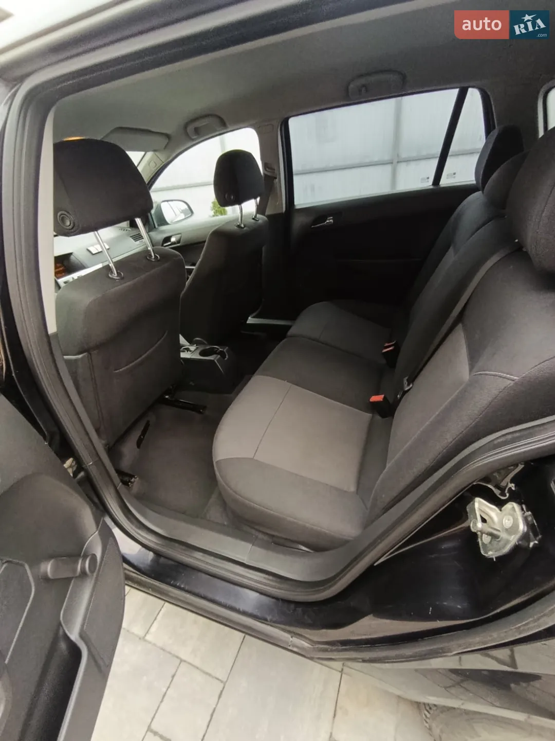 2011 Opel Astra - мініатюра 8