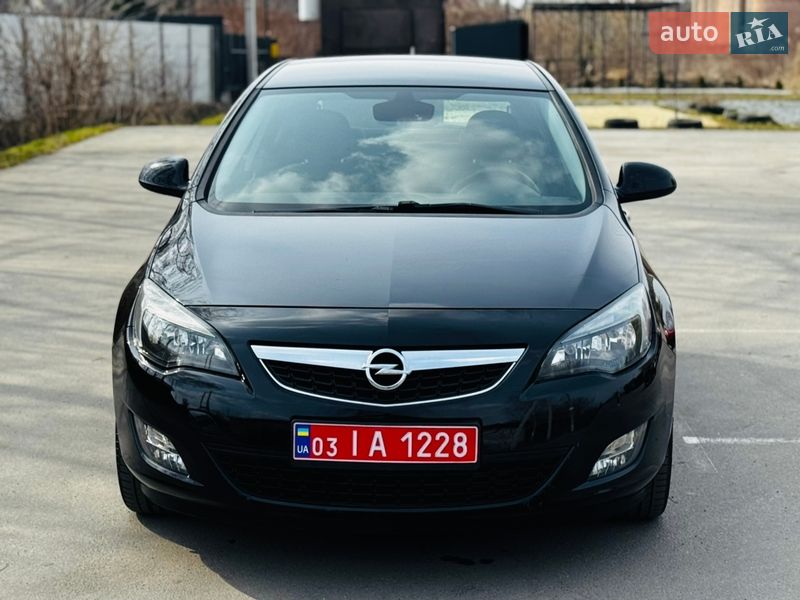 Хэтчбек Opel Astra 2010 в Здолбунове фото 3 Хэтчбек Opel Astra 2010 в Здолбунове