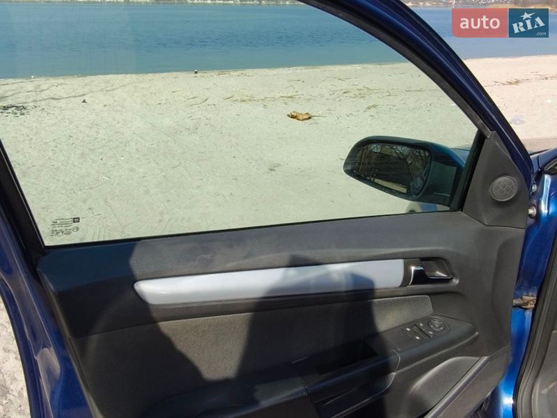 Универсал Opel Astra 2005 в Николаеве фото 8 Универсал Opel Astra 2005 в Николаеве