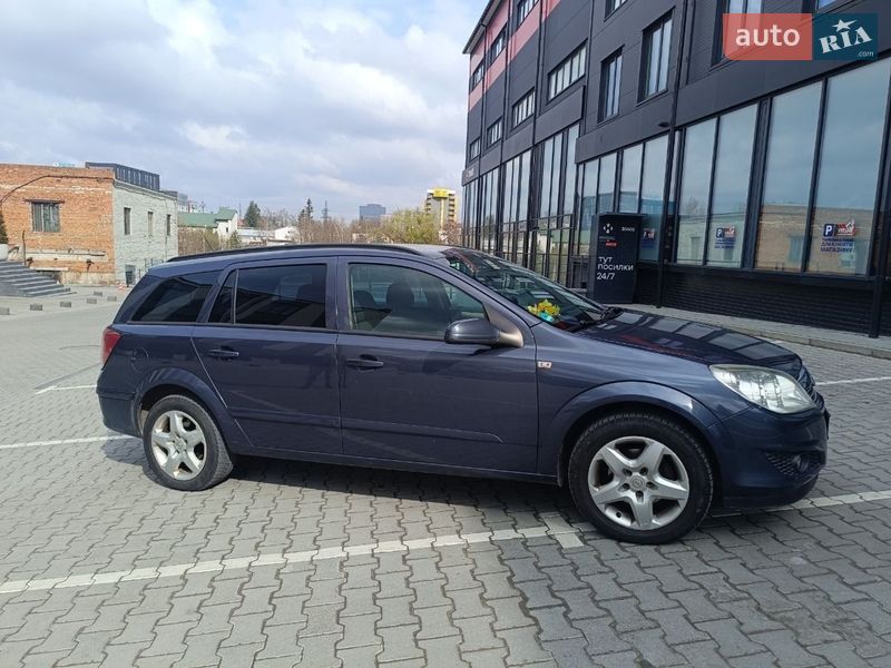 Универсал Opel Astra 2007 в Львове