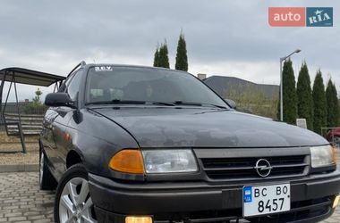 Універсал Opel Astra 1996 в Самборі