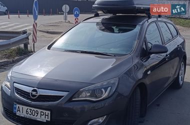Универсал Opel Astra 2011 в Киеве
