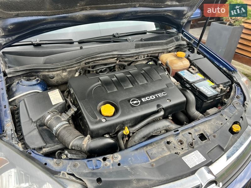 Универсал Opel Astra 2006 в Золочеве