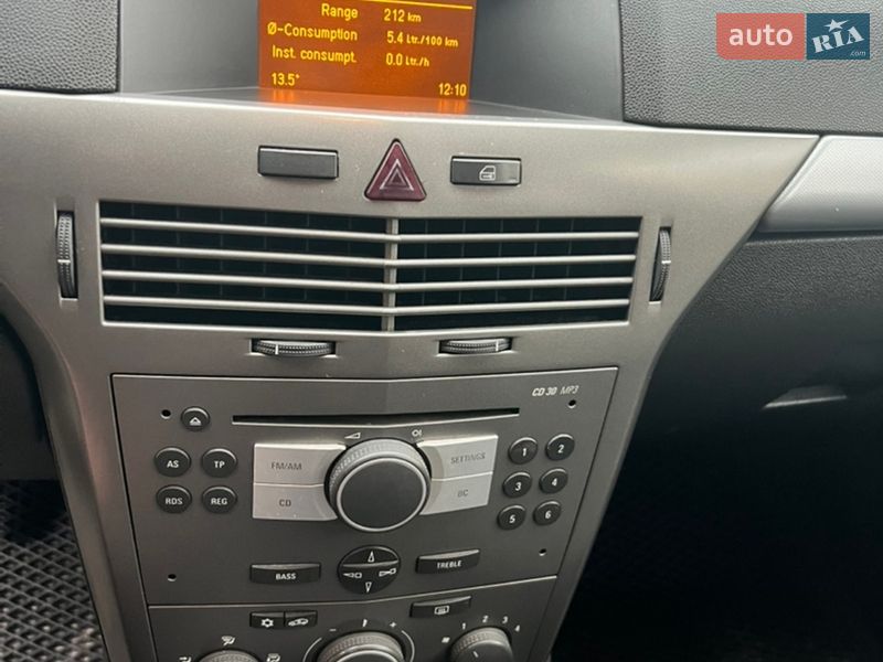 Универсал Opel Astra 2006 в Золочеве