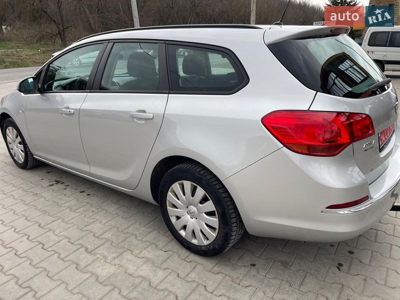Универсал Opel Astra 2013 в Тернополе фото 5 Универсал Opel Astra 2013 в Тернополе