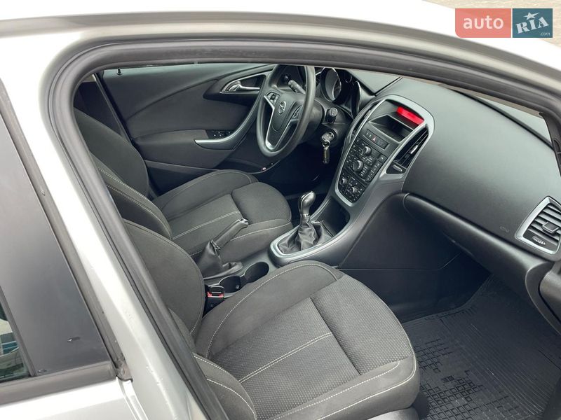 Универсал Opel Astra 2013 в Тернополе фото 10 Универсал Opel Astra 2013 в Тернополе
