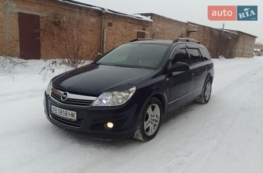 Универсал Opel Astra 2010 в Виннице