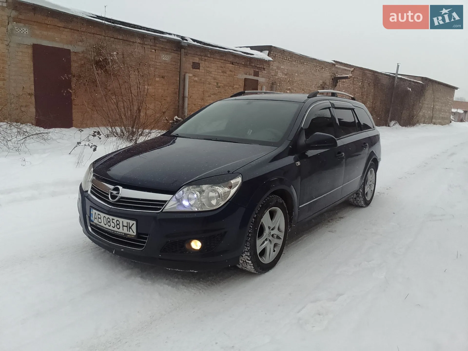 2010 Opel Astra - фото 1