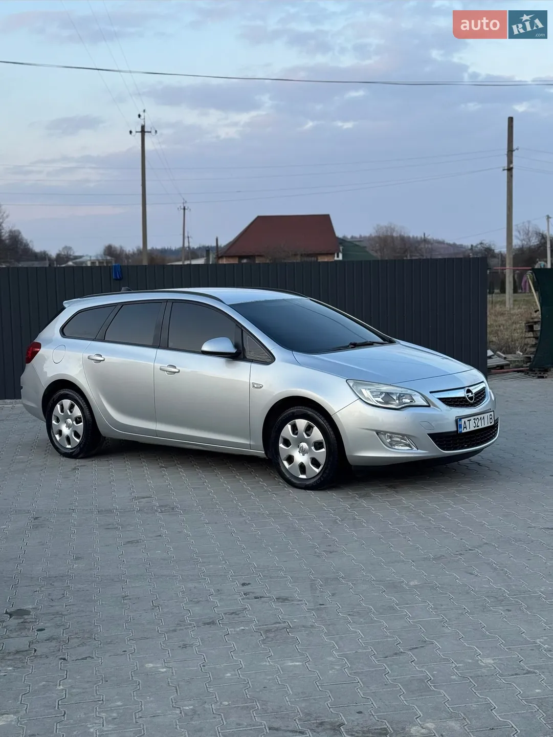 2011 Opel Astra - мініатюра 9