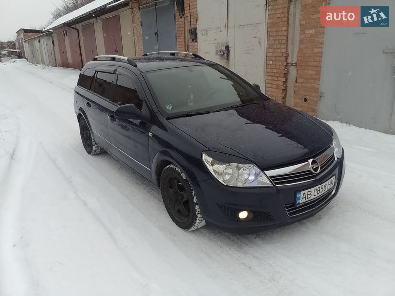 Универсал Opel Astra 2010 в Виннице
