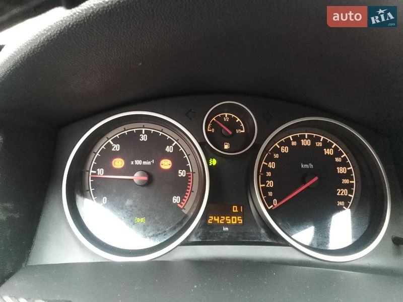 Универсал Opel Astra 2010 в Виннице