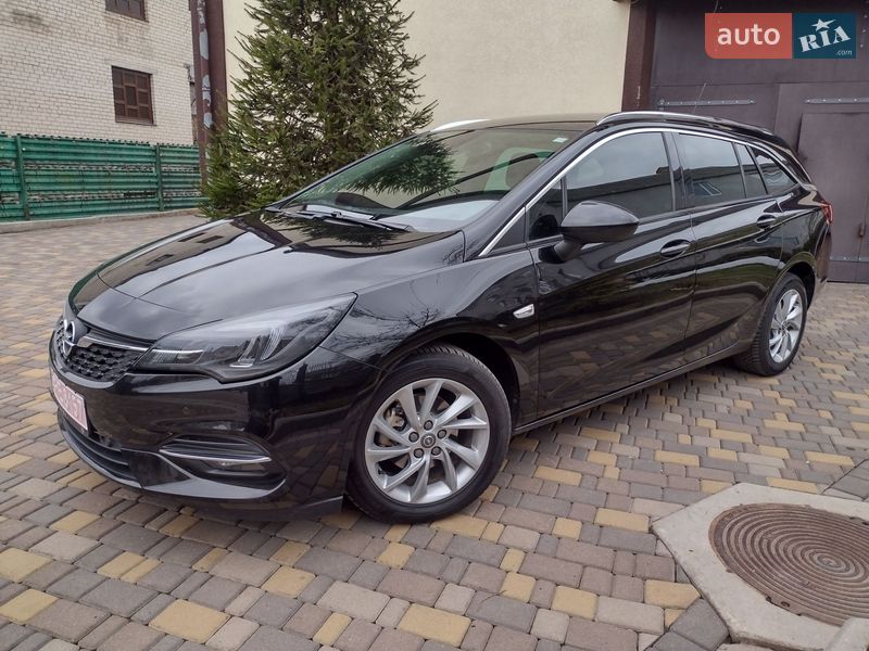 Opel Astra 2022