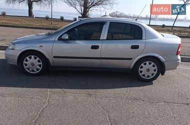 Седан Opel Astra 2002 в Черкасах