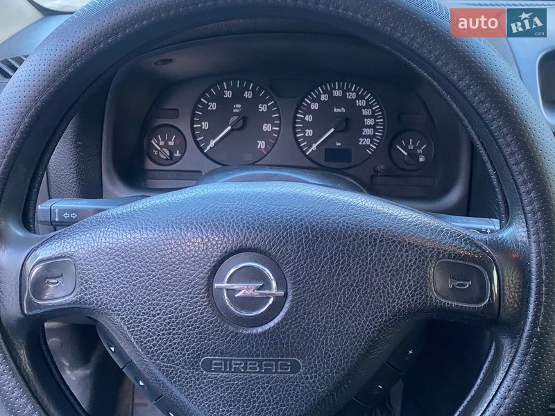 Хэтчбек Opel Astra 2002 в Киеве