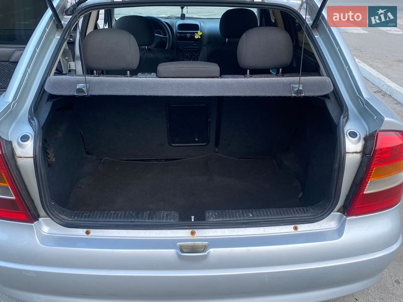 Хэтчбек Opel Astra 2002 в Киеве
