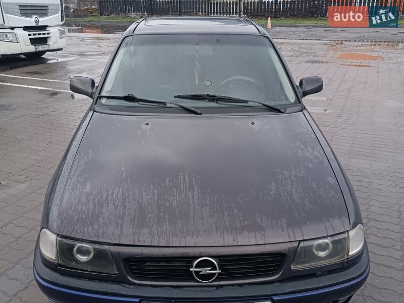 Хэтчбек Opel Astra 1995 в Сколе фото 5 Хэтчбек Opel Astra 1995 в Сколе