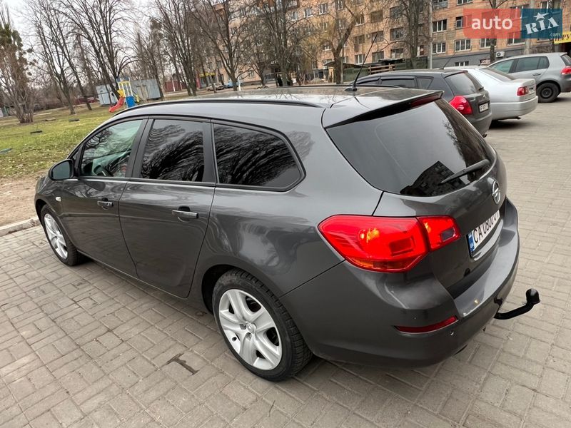 Универсал Opel Astra 2012 в Черкассах фото 10 Универсал Opel Astra 2012 в Черкассах