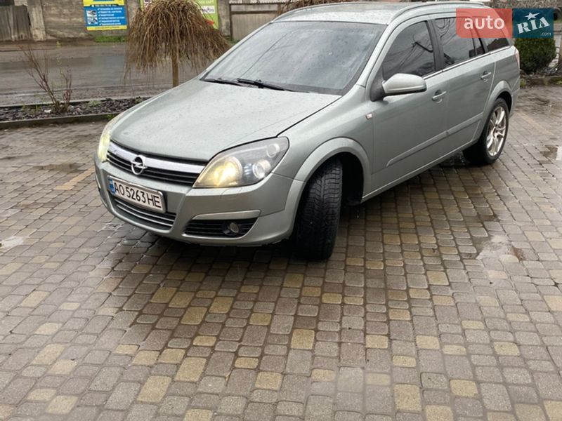 Универсал Opel Astra 2005 в Тячеве фото Универсал Opel Astra 2005 в Тячеве