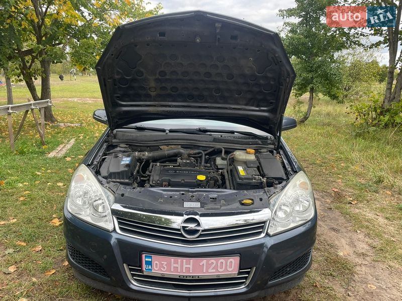 Универсал Opel Astra 2008 в Попельне